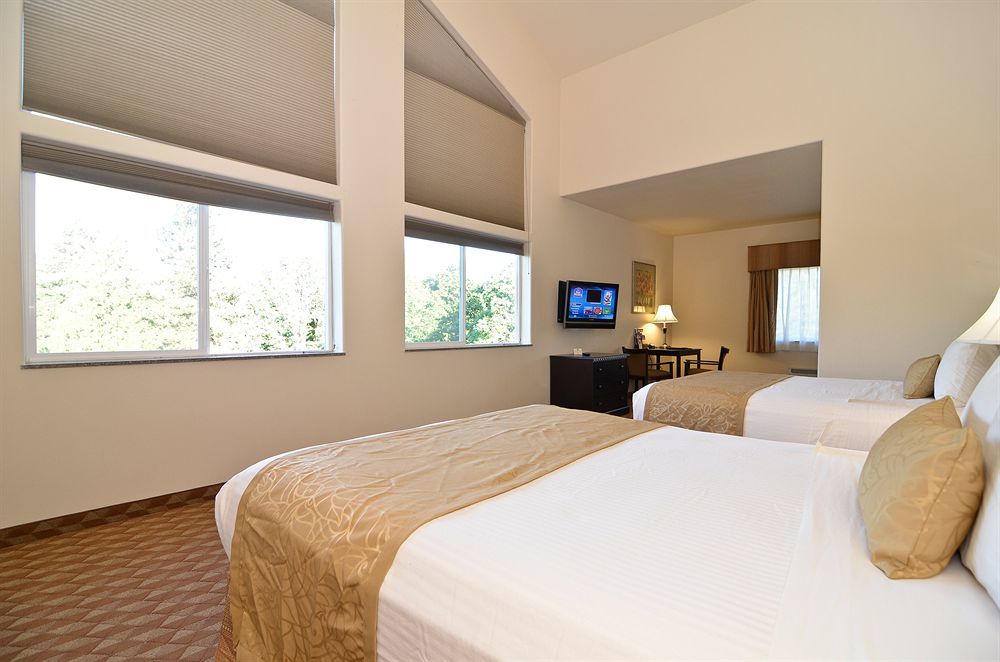 Best Western Plus Battleground Inn & Suites Battle Ground Extérieur photo